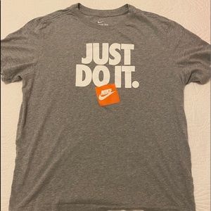 Nike T Shirt